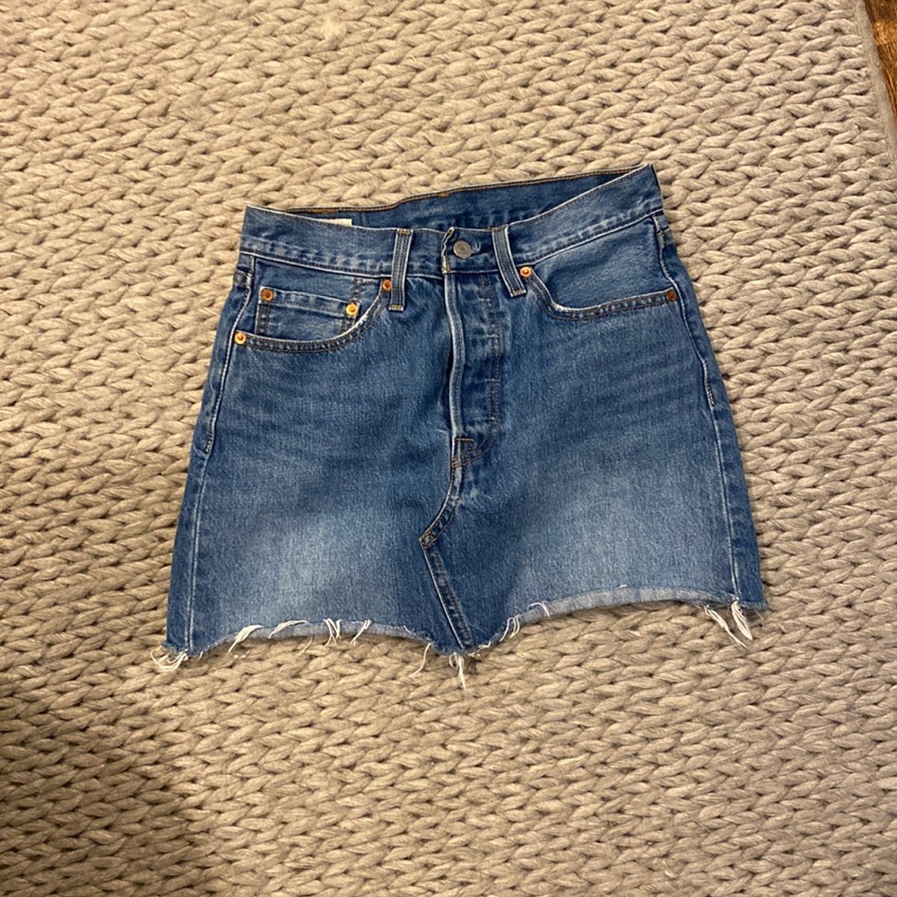 Women’s Levis Denim Skirt